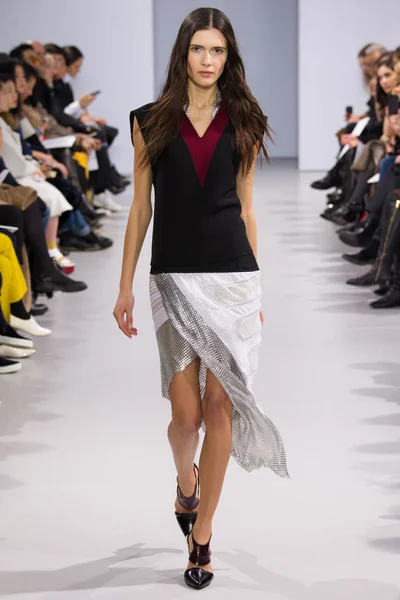 Look 28